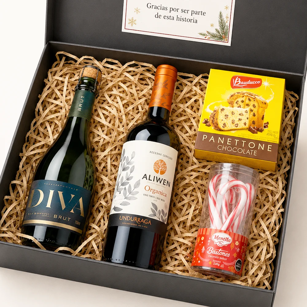 Caja Navidad Exclusiva con vino orgánico Aliwen, Espumante Valdivieso Diva Brut, Mini Panettone Bauducco y bastones de caramelo Merello.