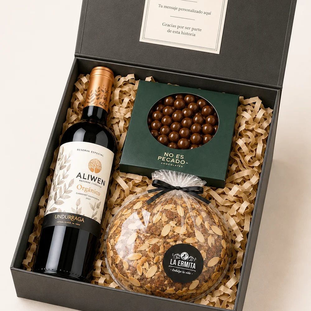 Caja No es Pecado con vino Aliwen Orgánico, Pan de Pascua Paradiso y granos de café bañados en chocolate de leche.
