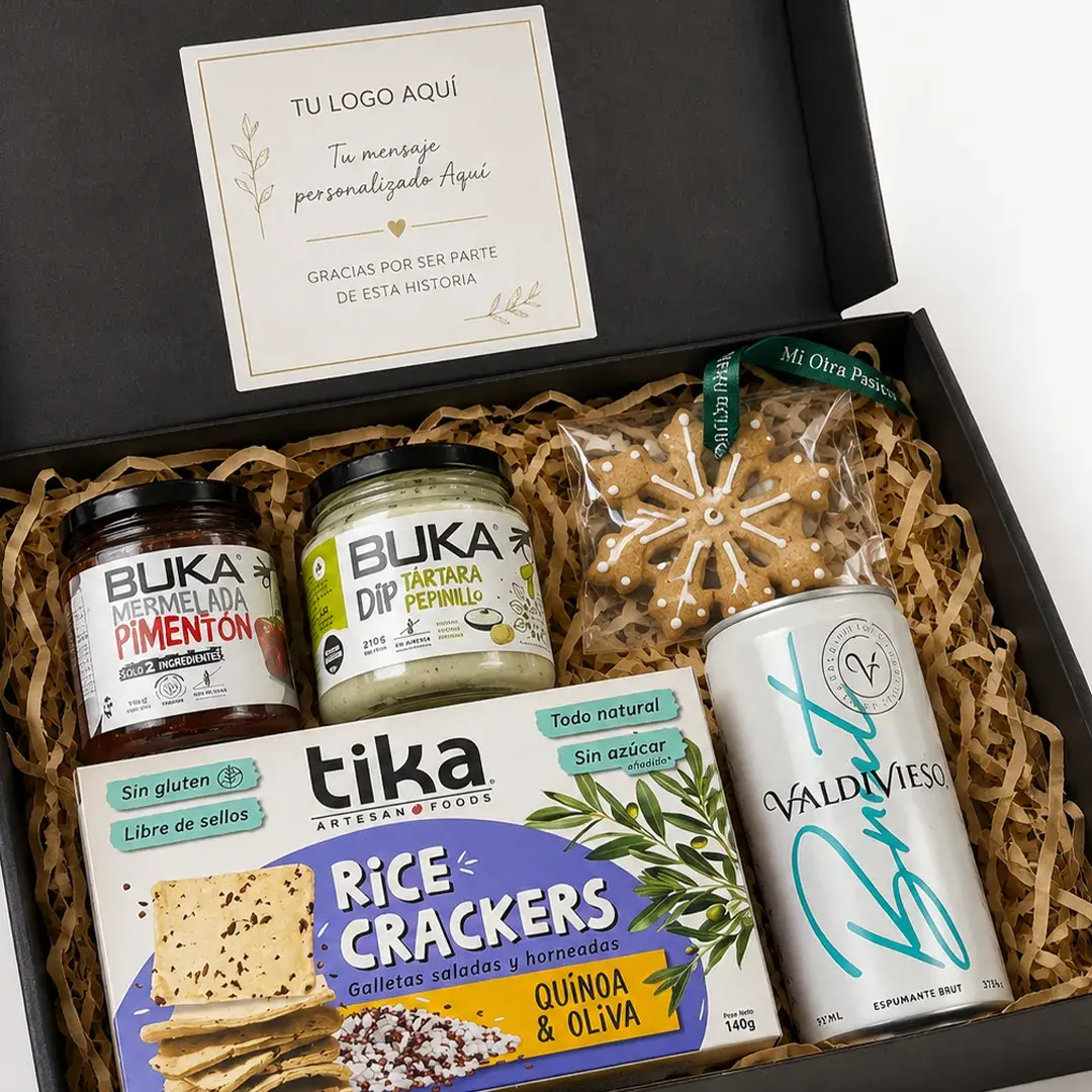 Caja de regalo corporativo Gourmet Navideña con espumante Valdivieso, dips Buka, crackers Tika y galleta de jengibre.